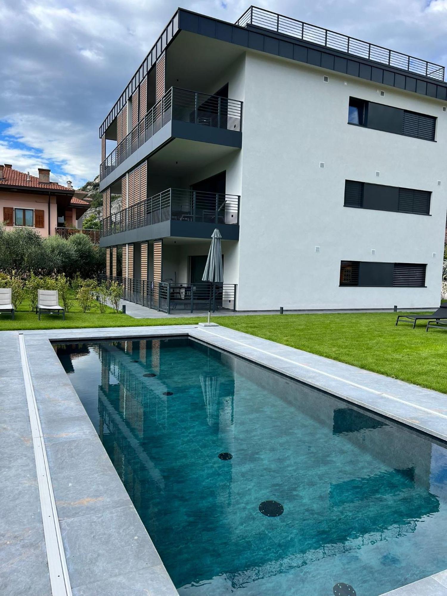 Casa 32 Loft - Garda Lake Торболе Экстерьер фото